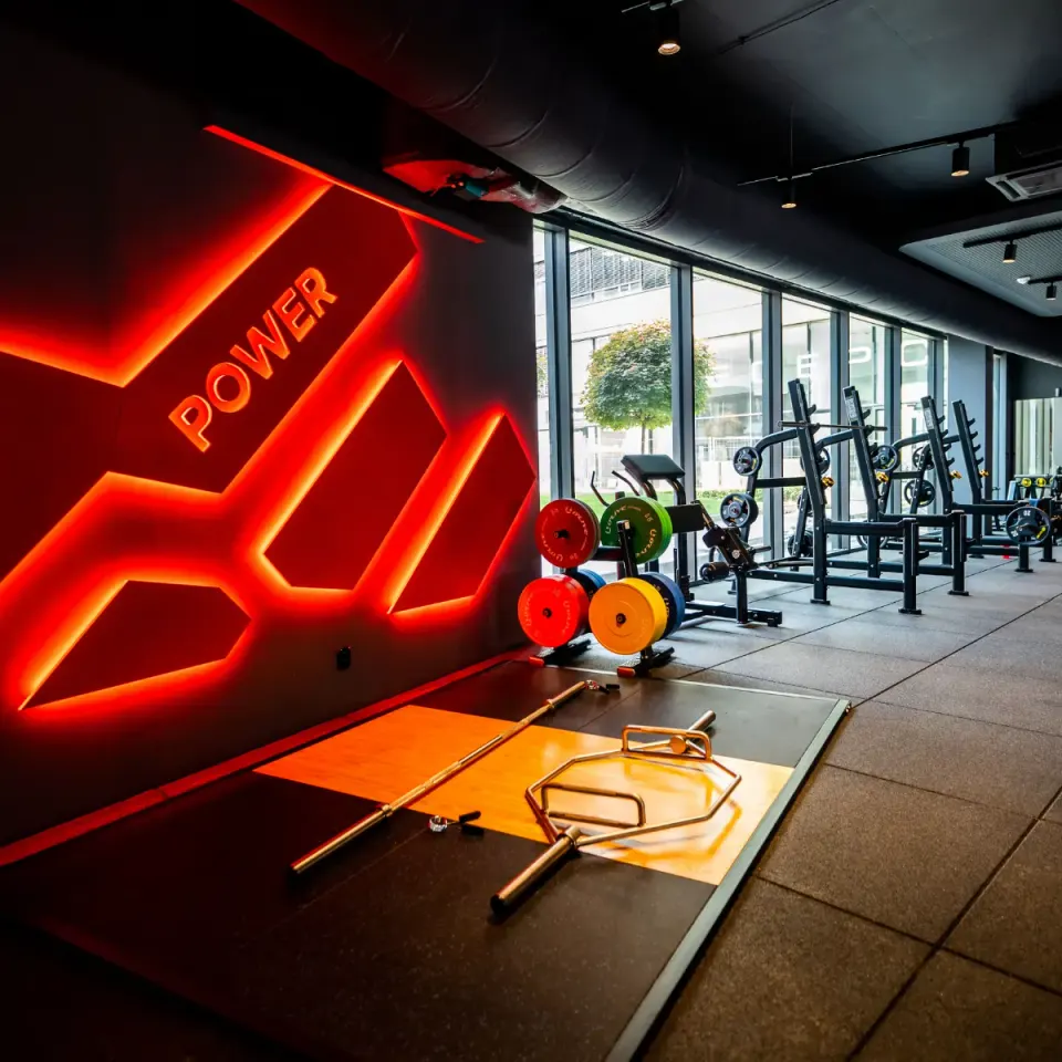Interiér fitness centra Element Gym